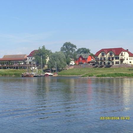 Elbterrassen Zu Brambach Hotel Dessau-Rosslau Exterior foto