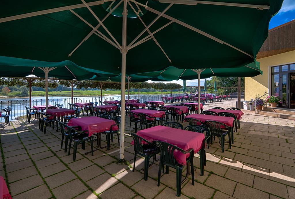 Elbterrassen Zu Brambach Hotel Dessau-Rosslau Exterior foto