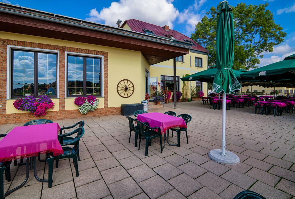 Elbterrassen Zu Brambach Hotel Dessau-Rosslau Exterior foto
