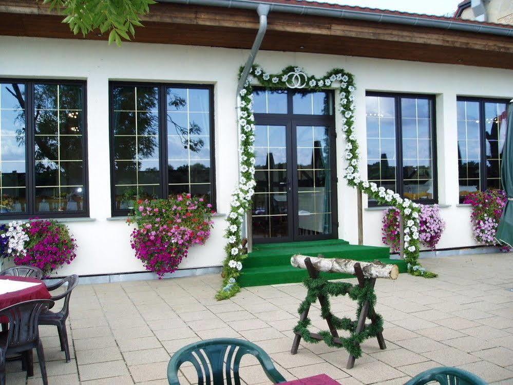 Elbterrassen Zu Brambach Hotel Dessau-Rosslau Exterior foto
